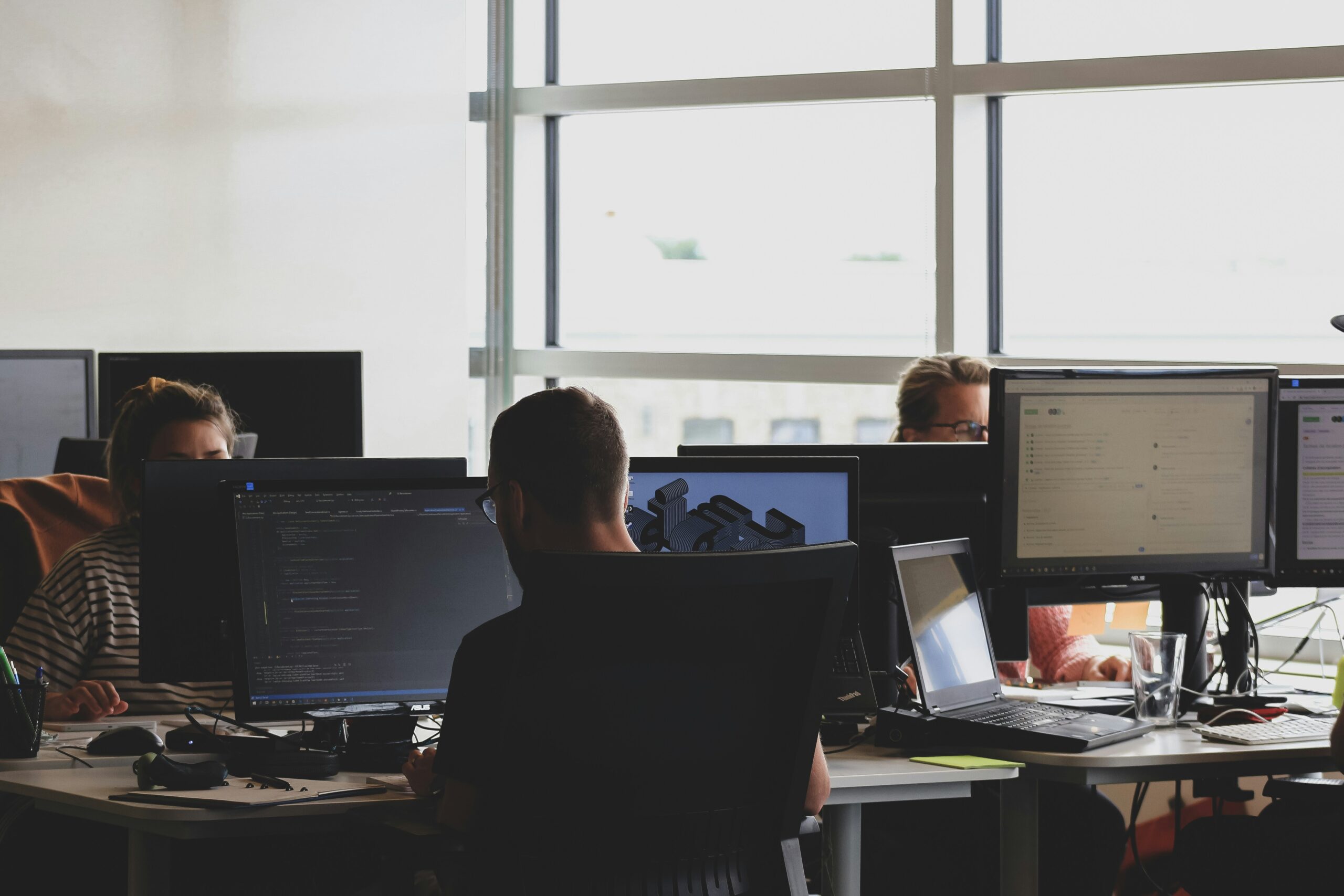 How Do I Set Up Multiple Monitors For My Computer?